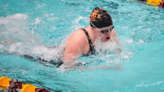 Roberts Earns CollegeSwimming.com Weekly Honor