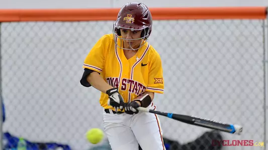 Cyclones Split Doubleheader on Marathon Saturday