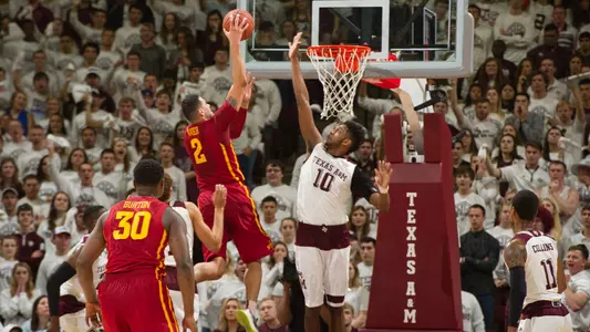 No. 5 Texas A&M Pulls Past No. 14 Cyclones Late