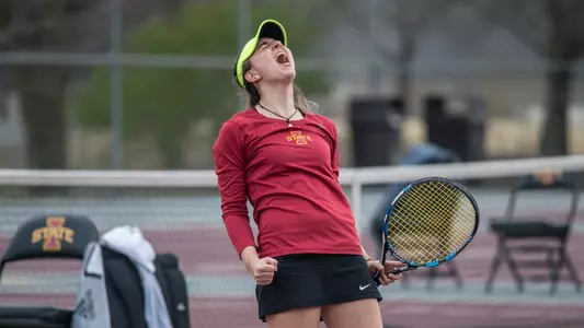 Cyclones Fall to the No. 34 Horned Frogs