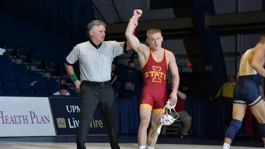 Larson, Kyle_Pitt_2016-17