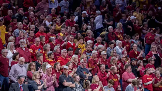 Hilton Crowd, WBB