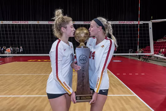 Hannah Bailey and Jess Schaben
