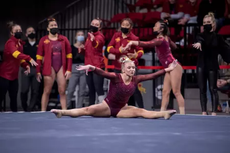 Laura Cooke - Floor vs. Nebraska