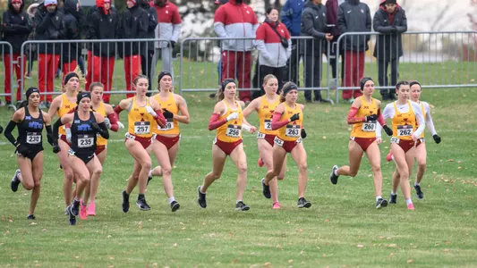 Women taking off from the starting boxes.