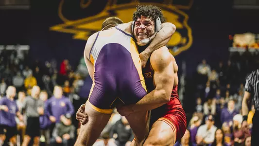 Yonger Bastida vs. UNI (2022)