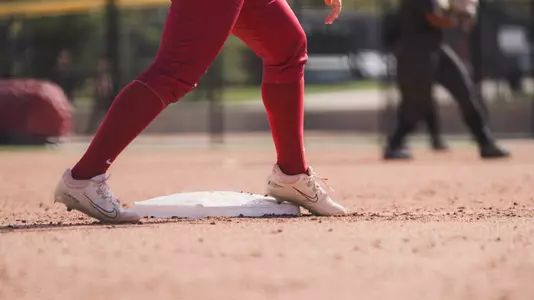 Softball Stock - Baserunner