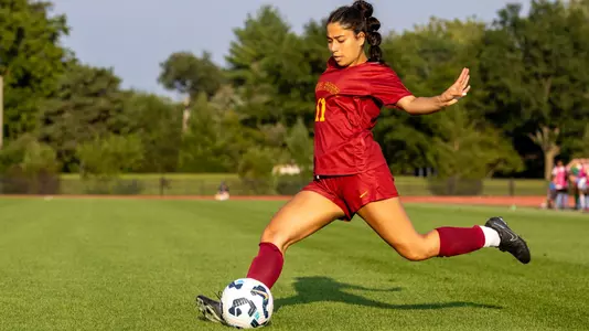 Leia Khairy vs. Creighton