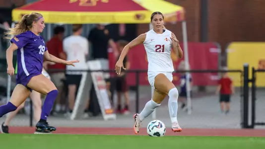 Ella Ciardullo vs. UNI