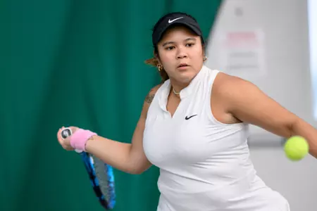 Cyclones Open Play In California Image