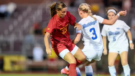 Ella Ciardullo vs. Drake