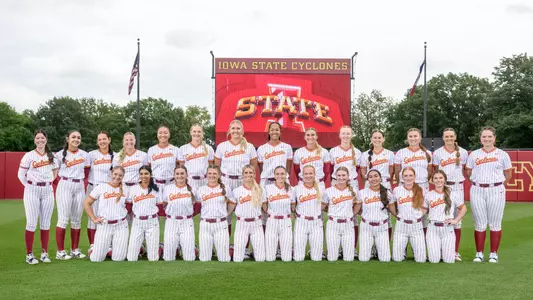 2025-26 ISU Softball Team Photo