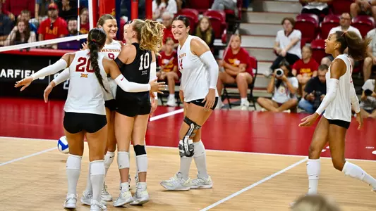 Iowa State celebrates following rally vs. UNI