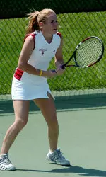 Sophomore Brianna Williams picked up a win in singles and doubles at day two of the Western Michigan Duals.
