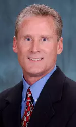 Indiana head diving coach Dr. Jeff Huber travels to Purdue with 15 divers (seven women, eight men) in tow.