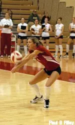 Juli Pierce led the Hoosiers with 14 digs.