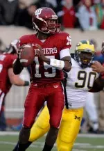 Redshirt freshman quarterback Kellen Lewis earned the 2006 Anthony Thompson MVP Award.