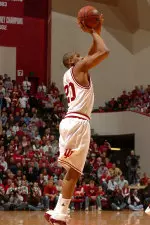 Sophomore guard A.J. Ratliff scored 11 points in the first half at Penn State on Feb. 15.