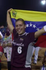 Mariangee Bogado picked up the first-ever victory in softball for Venezuela.