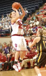 Junior point guard Jamie Braun