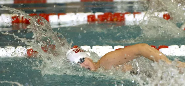 Margaux Farrell led Indiana with wins in the 50- and 100-yard freestyle at Kentucky on Saturday.