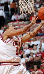 Verdell Jones III scored 20 points.