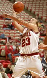 Jamie Braun led Indiana with 21 points and eight rebounds against the Hawkeyes.