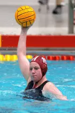 Senior Stefanie Winter