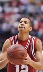 Sophomore Verdell Jones III had 20 points against the Wildcats.