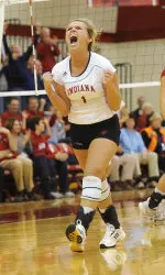 Junior libero Caitlin Cox