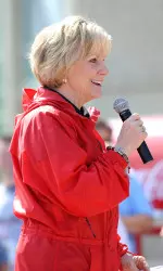 Jane Hoeppner addressed the crowd at the fourth annual Coach Hep Indiana Cancer Challenge on Saturday.
