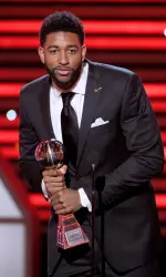 Christian Watford accepting the award for Best Play at the 2012 ESPYS. (photo courtesy of Getty Images)