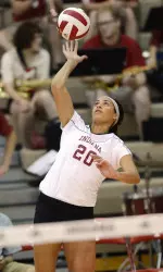 Senior Samantha Thrower