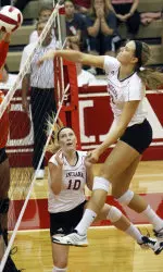 Sophomore Morgan Leach and freshman Katie Gallagher