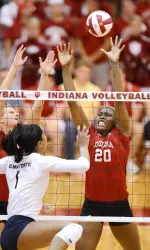 Awele Nwaeze (20) tallied a career-high eight blocks