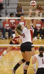 Amelia Anderson (8) had seven kills for the Hoosiers