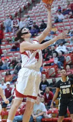 Senior Linda Rubene scored 12 points and had seven boards against Illinois.