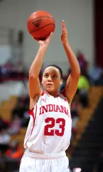 Alexis Gassion shoots a free throw.