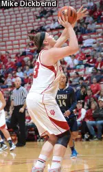 Jenn Anderson scored 19 points versus Michigan State.