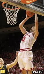 Will Sheehey (0) dunks the ball during the first half