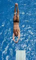 Emad Abdelatif moves on to the NCAA Championships after winning the 1-meter springboard at the NCAA Zone C Championships.