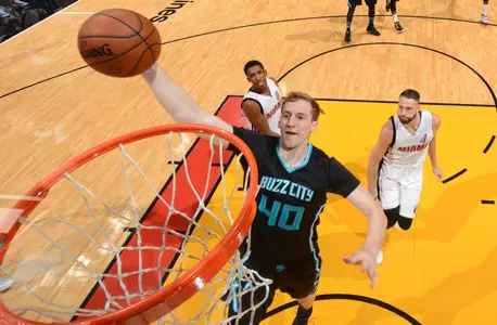 Cody Zeller Charlotte Hornets 2016
