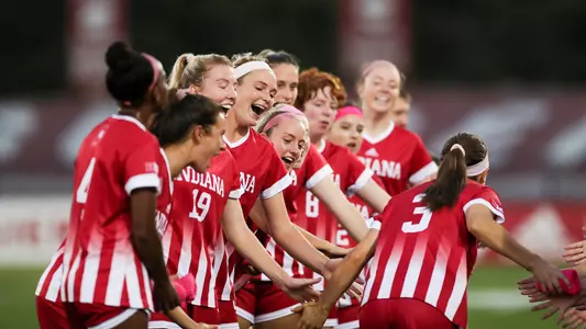 BLOOMINGTON, IN - OCTOBER 05, 2018 - Indiana Hoosier Women's Soccer Team during the game against the Wisconsin Badgers and the Indiana Hoosiers at Bill Armstrong Stadium in Bloomington, IN. Photo By Rose Bythrow/Indiana Athletics