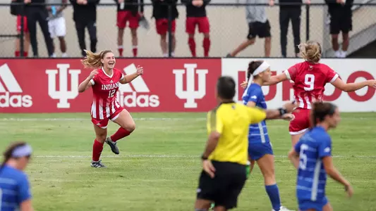 BLOOMINGTON, IN - SEPTEMBER 07, 2018 - Midfielder Melanie Forbes #12 of the Indiana Hoosiers during the game against the Kentucky Wildcats and the Indiana Hoosiers at Bill Armstrong Stadium in Bloomington, IN. Photo By Craig Bisacre/Indiana Athletics