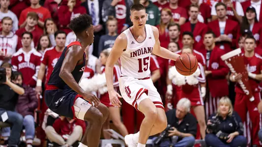 BLOOMINGTON, IN - NOVEMBER 01, 2018 - Guard Zach McRoberts #15 of the Indiana Hoosiers during a game against the University of Southern Indiana Screaming Eagles and the Indiana Hoosiers in Simon Skjodt Assembly Hall in Bloomington, IN. Photo By Craig Bisacre/Indiana Athletics