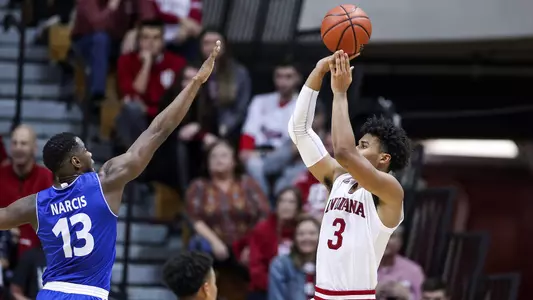 BLOOMINGTON, IN - NOVEMBER 01, 2018 - Forward Justin Smith #3 of the Indiana Hoosiers during the game against the University of Texas Arlington Broncos against the Indiana Hoosiers at Simon Skjodt Assembly Hall in Bloomington, IN. Photo By Amelia Herrick/Indiana Athletics