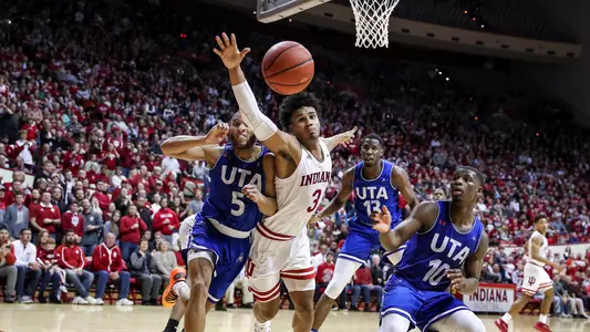 BLOOMINGTON, IN - NOVEMBER 01, 2018 - Forward Justin Smith #3 of the Indiana Hoosiers during the game against the University of Texas Arlington Broncos against the Indiana Hoosiers at Simon Skjodt Assembly Hall in Bloomington, IN. Photo By Amelia Herrick/Indiana Athletics