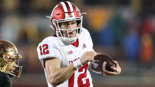 MINNEAPOLIS, MN - OCTOBER 26, 2018 - quarterback Peyton Ramsey #12 of the Indiana Hoosiers during the game between the Minnesota Gophers and the Indiana Hoosiers at TCF Bank Stadium in Minneapolis, MN. Photo By Craig Bisacre/Indiana Athletics