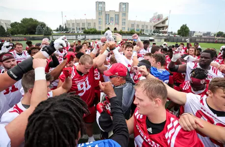 BLOOMINGTON, IN - AUGUST 03, 2018 - Indiana Hoosiers football team huddle during the first fall camp practice of 2018 in Bloomington, IN. Photo By Craig Bisacre/Indiana Athletics