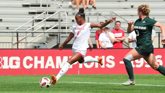 BLOOMINGTON, IN - SEPTEMBER 16, 2018 - Forward Mykayla Brown #4 of the Indiana Hoosiers during the game between the Michigan State Spartans and the Indiana Hoosiers at Bill Armstrong Stadium in Bloomington, IN. Photo By Craig Bisacre/Indiana Athletics